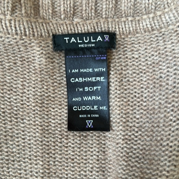 Talula oatmeal robe sweater w/cashmere Medium - Picture 2 of 6